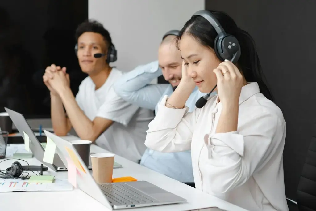 Jasa IT support perusahaan BSD terpercaya dari ABYKIN Technology siap atasi segala masalah teknis Anda.