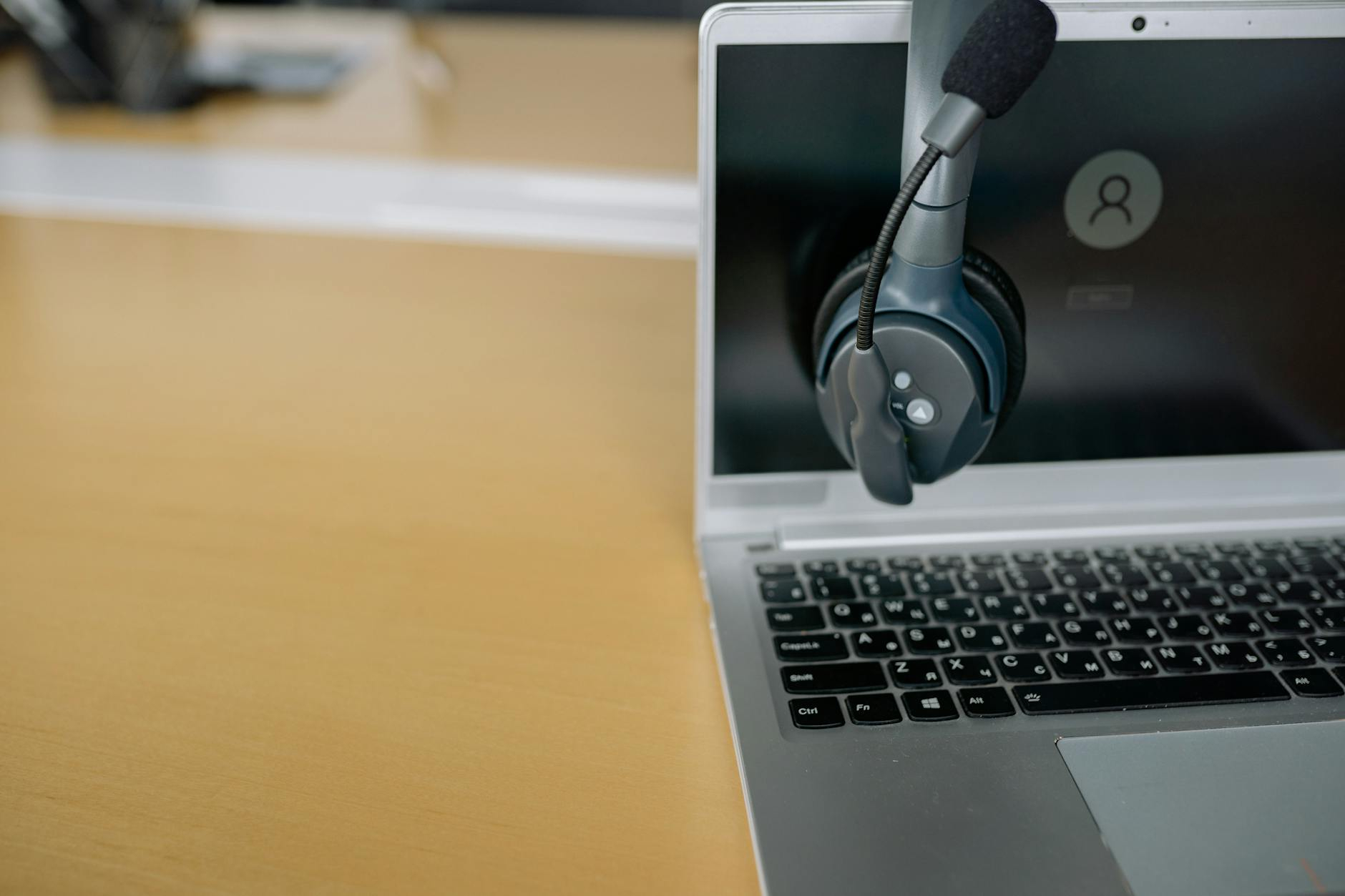 Strategi Menggunakan service laptop Cisauk Secara Tepat